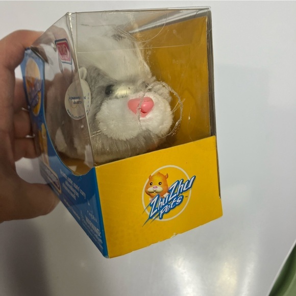 Zhu-Zhu Rockstars hamster new in packaging - Picture 2 of 5